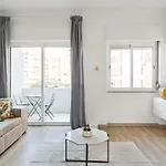 Guestready - Striking Flat In Benfica
