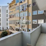 Guestready - Striking Flat In Benfica *